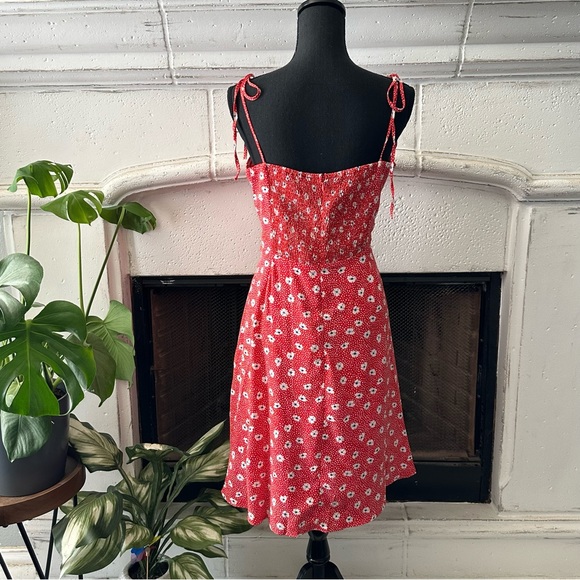 Davi & Dani | Ditsy Tie-Shoulder Dress - Picture 3 of 8